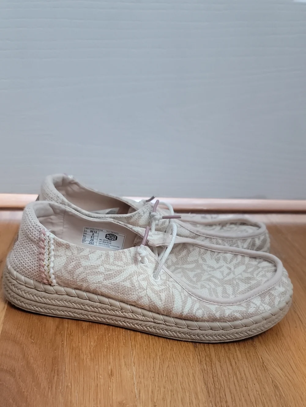 Hey Dude Women's Beige Patterned Espadrille Sneakers Shoes Slip On Size 10